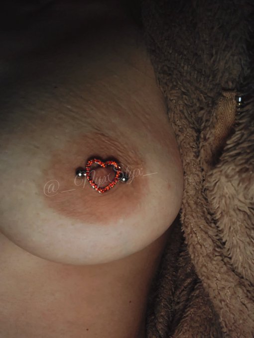 ❤️ https://t.co/VDSq8upgvh<a href="/tag/tittytuesday"class="tags"><span>#tittytuesday</span></a>