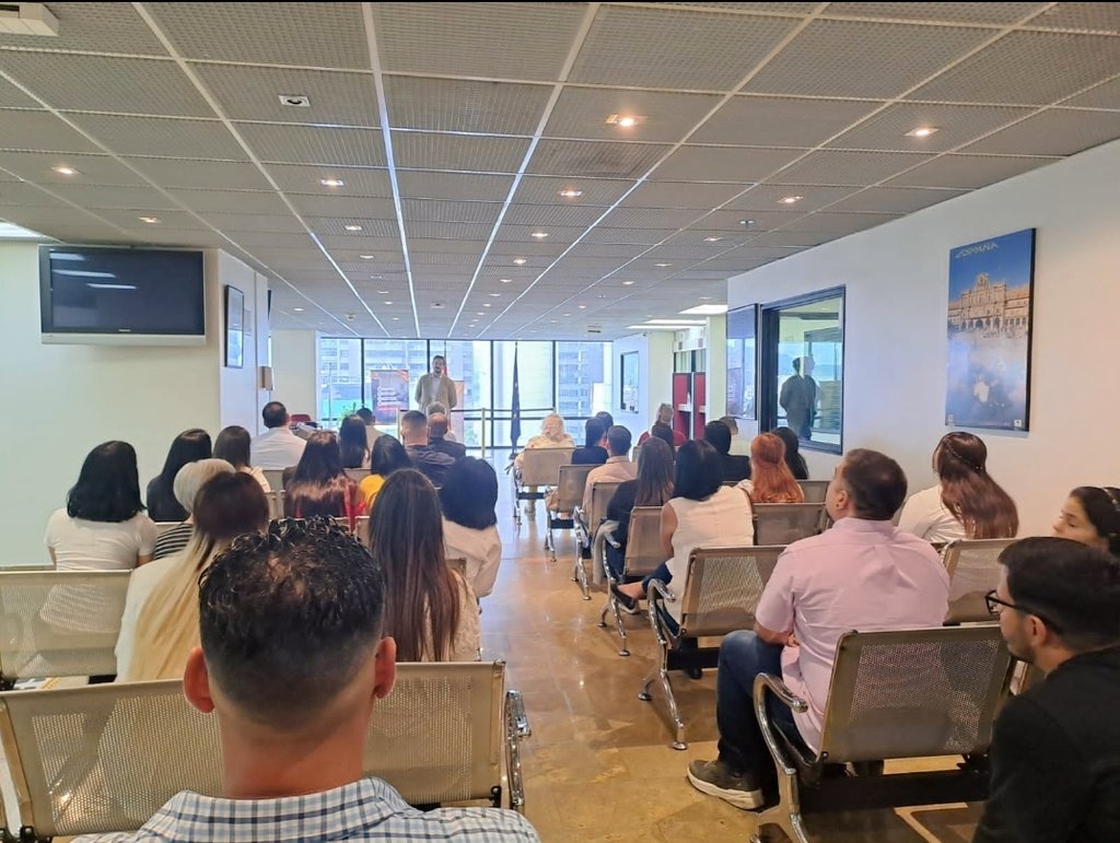 Consulado General de España en Caracas tweet media