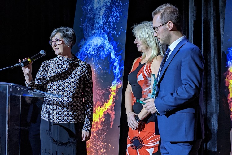 Ontario Produce Marketing Association honoured a number of industry leaders at its November 24 gala. The Outstanding Achievement Award went to the <a href="/OntFruitVeg/">OFVGA</a> (OFVGA) for its More Than a Migrant Worker initiative <a href="/ONTProduce/">The OPMA</a> 
ow.ly/a1Gf50QbLPY