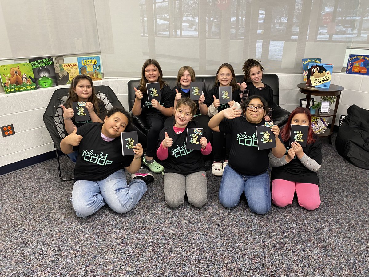 iteachm's tweet photo. @CCSD59 @D59SaltCreek these girls are coding rock stars! Thank you @GirlsWhoCode for sending us shirts for our club! https://t.co/VBGJ6FdhGJ