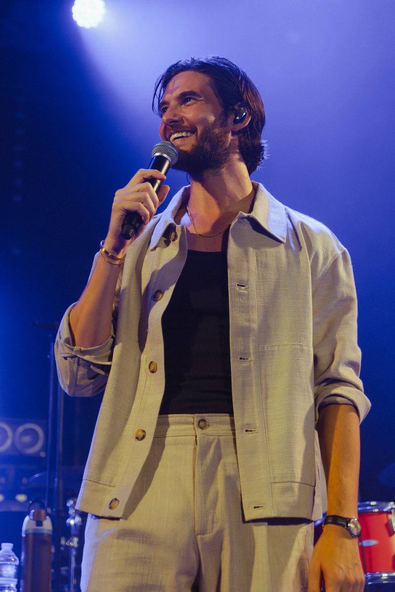 ben barnes in paris back in september shot by moi 2024 i want to book a  tour!!, image size:800x1200