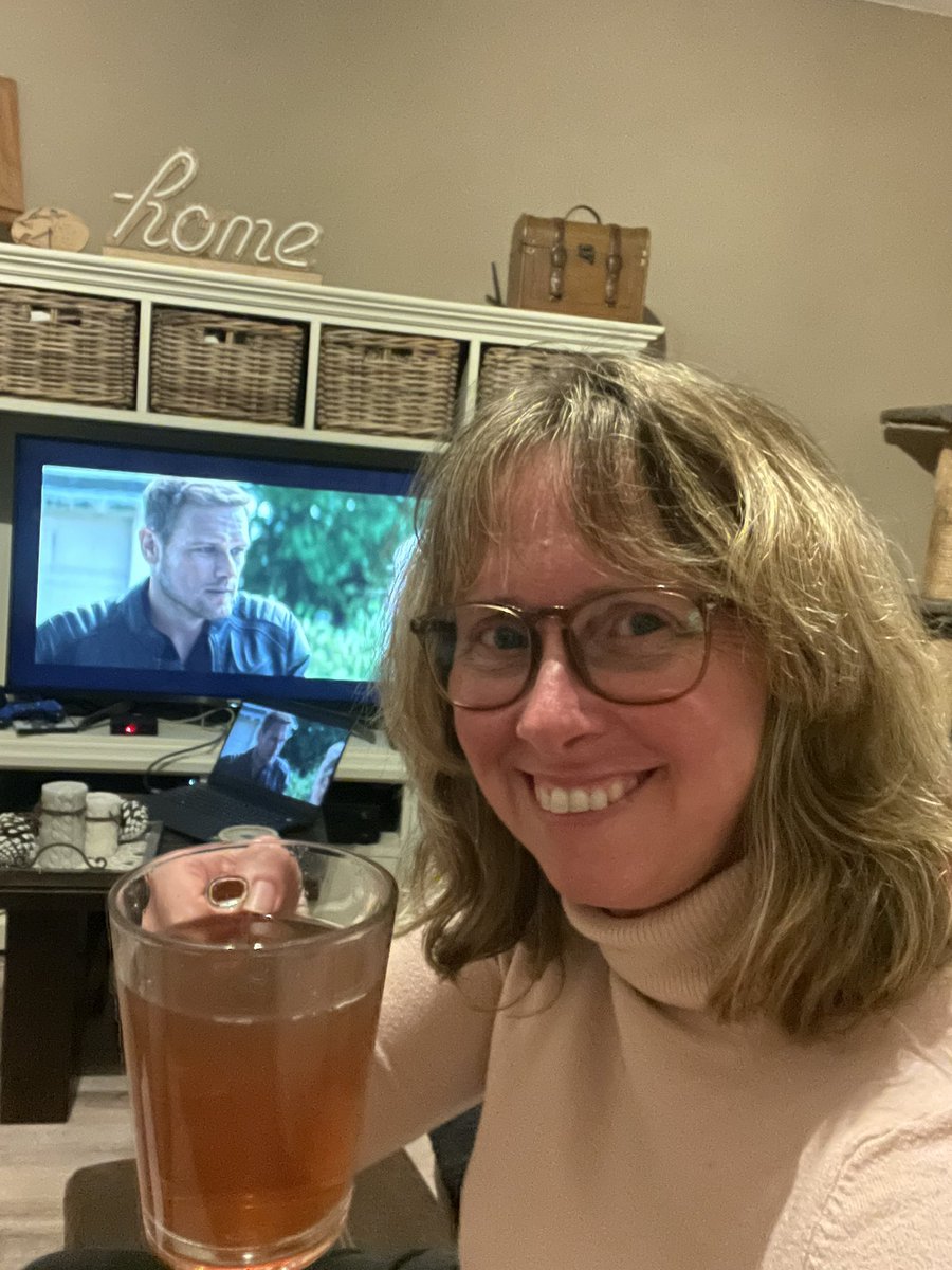 Rebec75's tweet image. Binge #watchparty
#TheCoupleNextDoor 
Wow, this is really amazing! Well done @VosDries Awesome! I’m halfway now  and I can’t stop watching! Congrats on this amazing series! 
@SamHeughan Well done! What a great character you played. So proud of you and the whole cast! Love it! 🔥