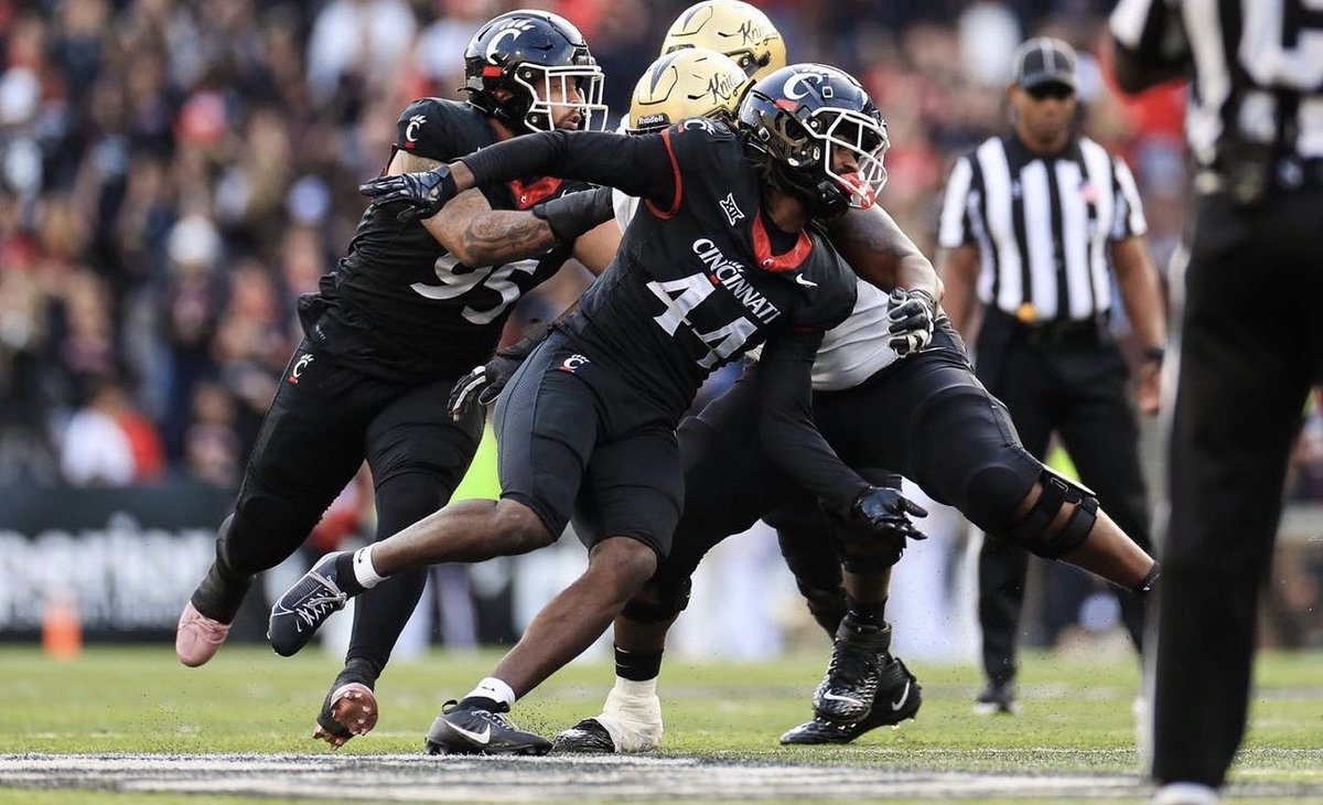 I want to thank all my coaches and staff for recruiting me to play at the University of Cincinnati. The University has blessed me in many ways and I am very appreciative for everything. With that being said I will be entering the transfer portal with 2 years of eligibility left.