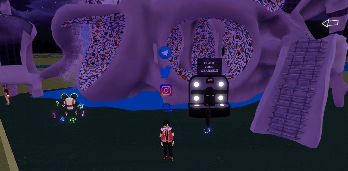 AwedJob's tweet photo. @ABCDecentraland @BillyTeacoin @iamckbubbles Our first stop on today's tour is #Playaverse by
@cryptodeejayz
๐130,-125 https://t.co/xHJmgpeoR1