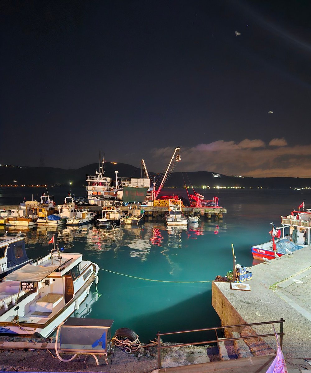 hellicopterman's tweet image. Bir gün,  bir an bile olsa, her şeyden uzak...  Bir o kadar da her şeyin içinde...