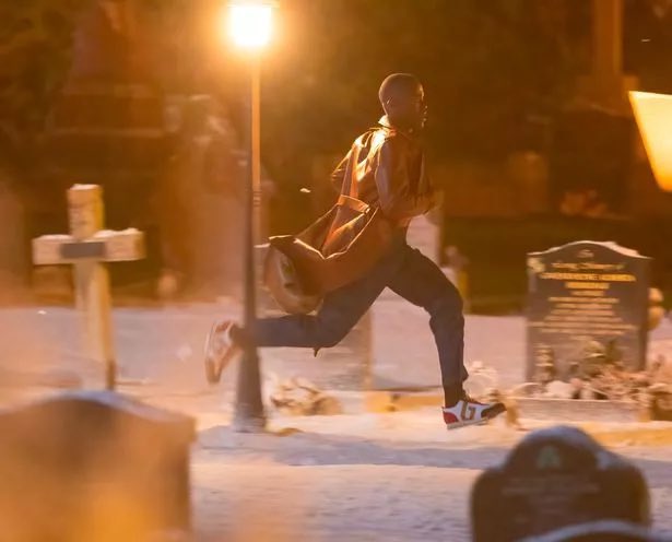 raggedydocs's tweet image. me abandoning my family at 6pm on christmas day to hide away in the living room and watch the blue box show