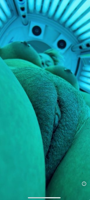 Pussy or ass? https://t.co/XjSsnND8XU