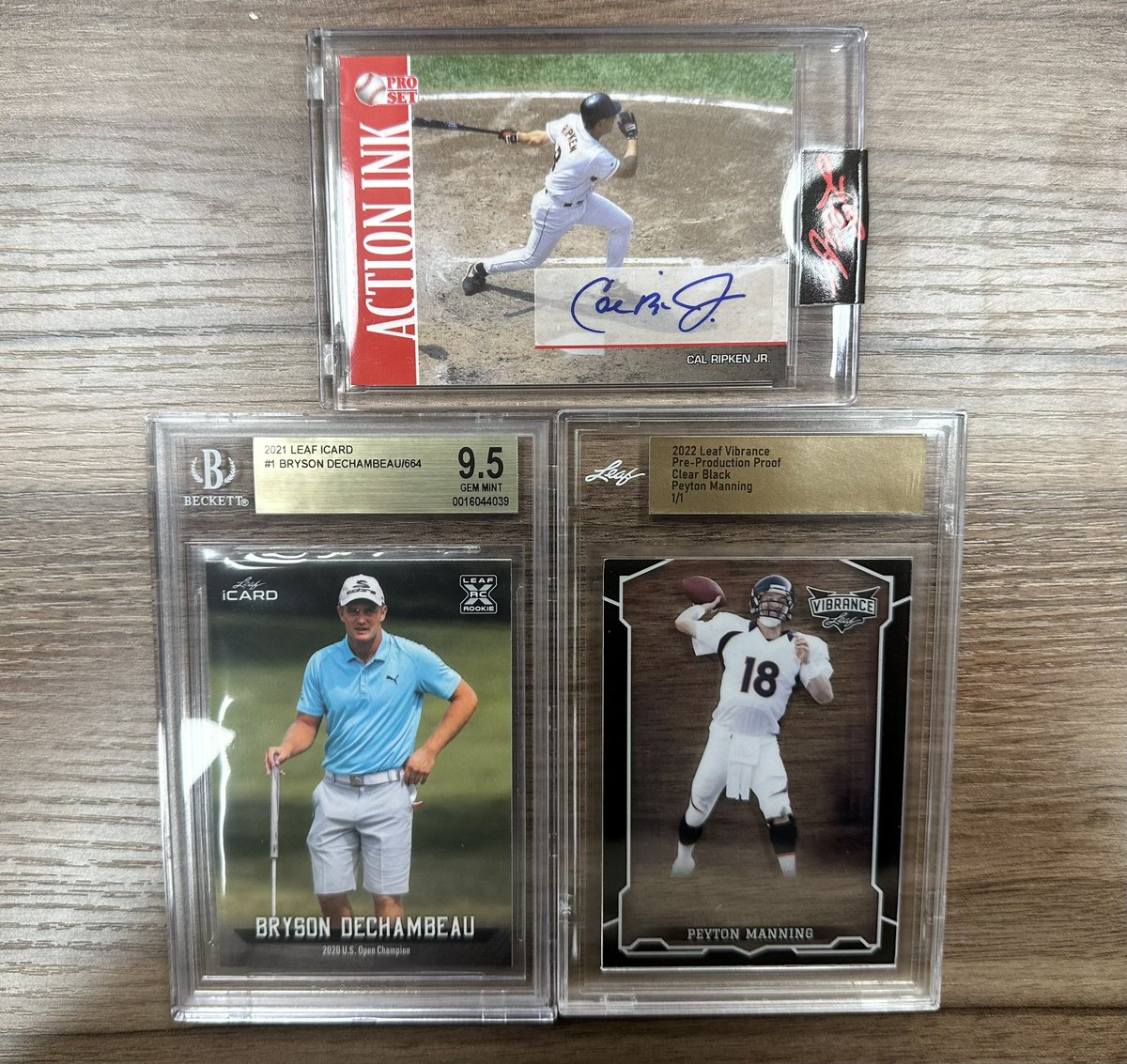 🔔NEW GIVEAWAY 🔔 

TO WIN, VERY SIMPLE.....

YOU MUST FOLLOW <a href="/Leaf_Cards/">Leaf Trading Cards</a> / <a href="/ScoobyCub/">Gregg</a> AND RETWEET THIS POST....

3 WINNERS WILL BE ANNOUNCED FRIDAY AFTERNOON