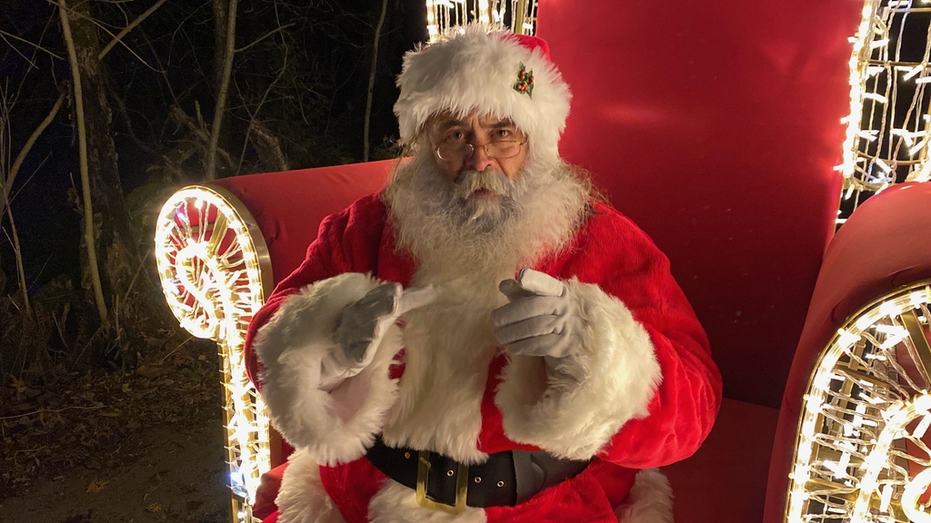 Santa's got a message for you! Make sure you're on the 'good list!' bit.ly/23santaALS #ALS #LouGehrigsDisease #icebucketchallenge #findacure #MND #motorneuronedisease #cureALS #ALSawareness #ALSaware #ALSresearch #makeALShistory