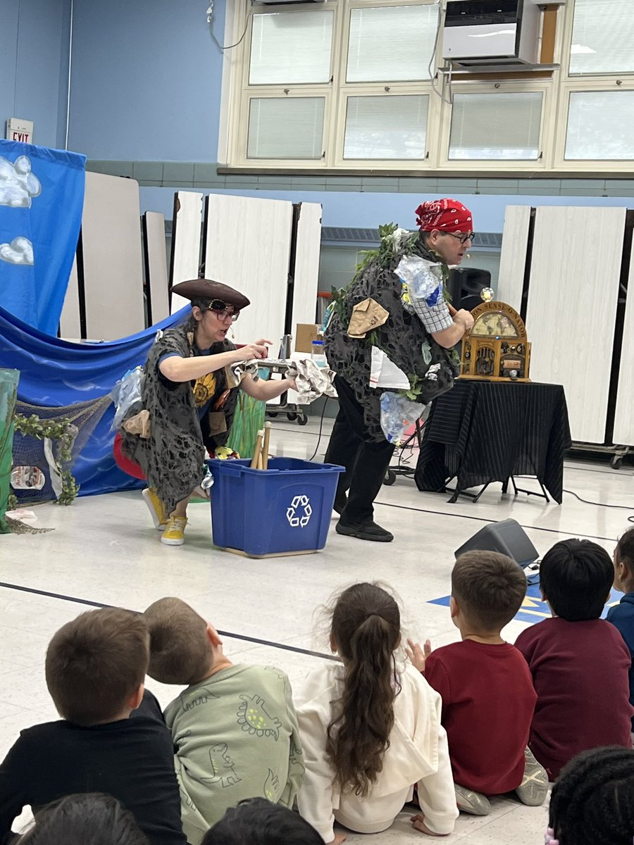 Suzanne Smith (@suzanne_smith19) on Twitter photo Thank you to our PTO for the very fun show about helping our Earth!! 🌎 <a href="/MargaretTruppa/">Margaret Truppa.</a> Thank you to our PTO for the very fun show about helping our Earth!! 🌎 <a href="/MargaretTruppa/">Margaret Truppa.</a>