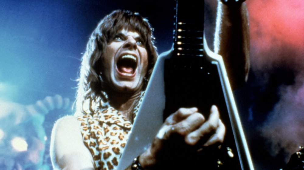 Rob Reiner will begin filming the follow-up to “This Is Spinal Tap” in February. The fictional heavy metal band will apparently be joined by real-life music legends Paul McCartney, Elton John and Garth Brooks. bit.ly/3RewBTz