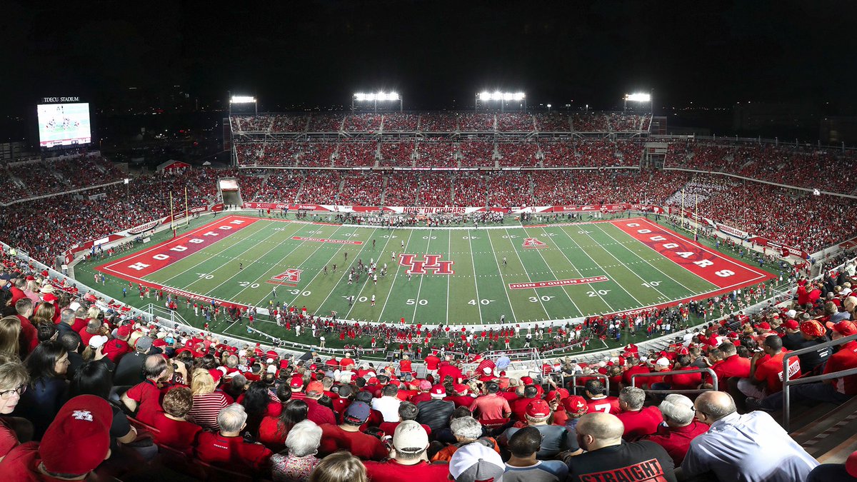 Blessed to receive my 17th offer from The University of Houston ! @Jimmy_UHFB @coachgordon1 @CoachDavisCLCC @JUCOFFrenzy @JuCoFootballACE