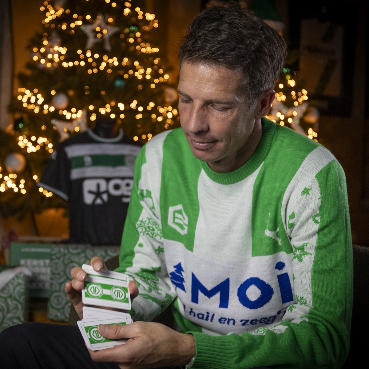 Op naar een groen-witte kerst! 😍🎄🟢⚪️

➡️ webshop.fcgroningen.nl/producten/kers…