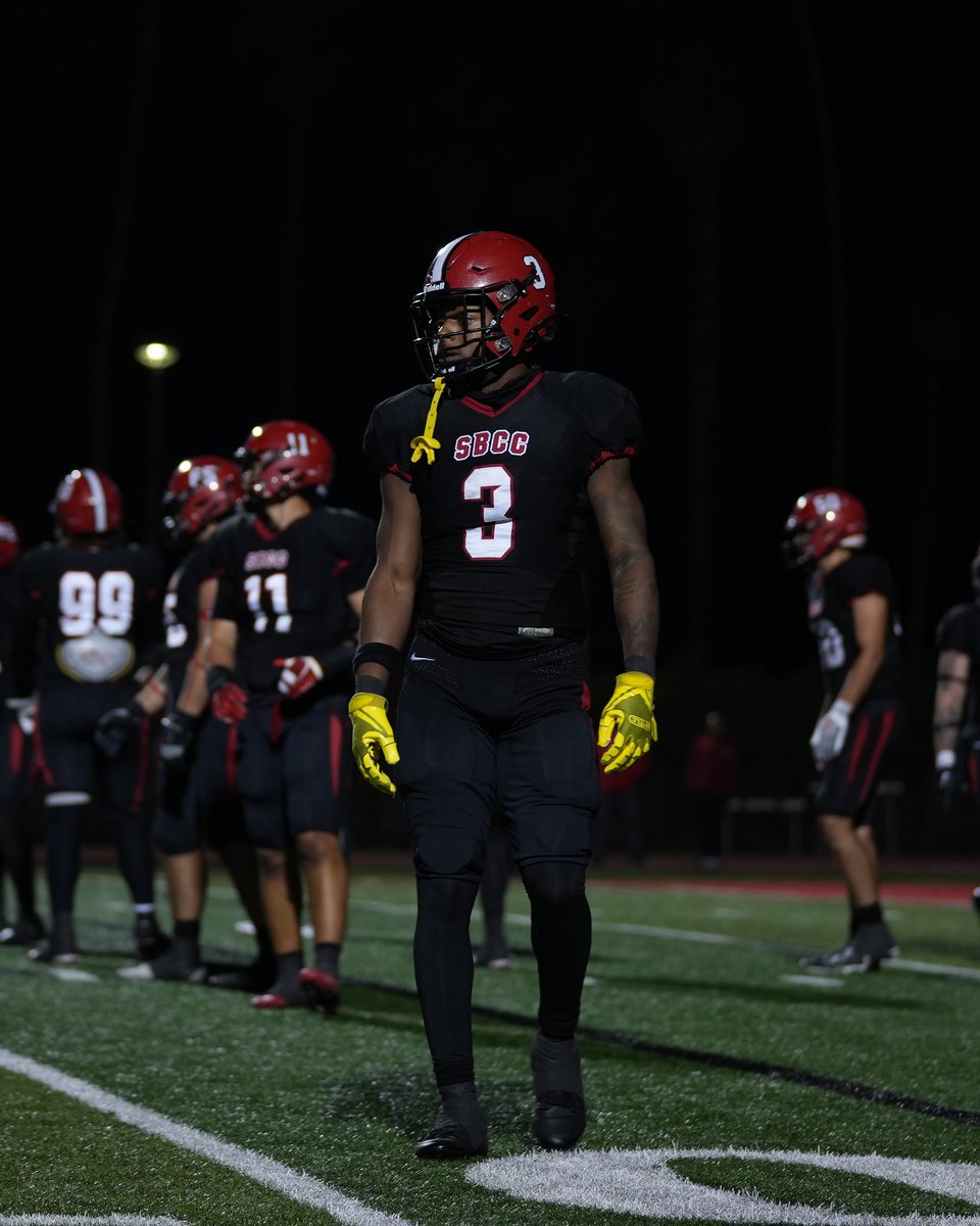 hudl.com/v/2MeMbY 
Full Juco highlights Nickl/Corner Very versatile can follow with the best 3/2 6’0 185 @Coach_RobAdan @Coach_Jweed <a href="/JUCOFFrenzy/">JUCO Football Frenzy</a> @dwillis6