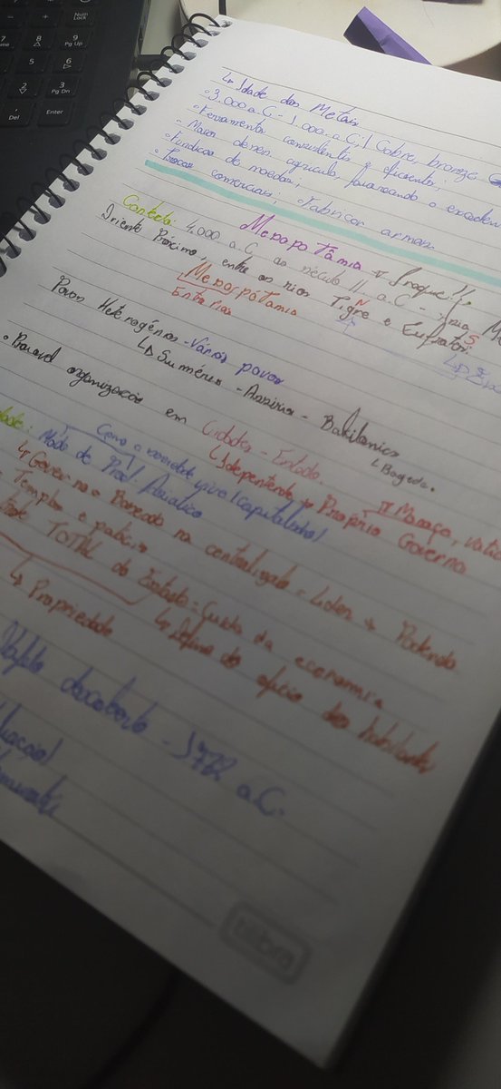 blues_study's tweet image. por hj é só, infelizmente escola em tempo integral consegue sugar toda a energia de uma estudante então eu vou ficar devendo três aulinha de física básica :(