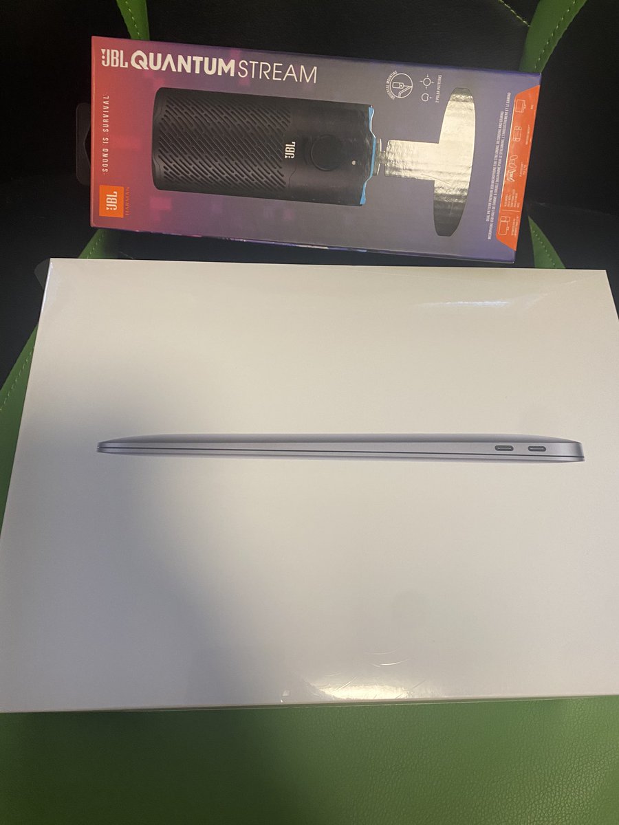 TeddyJenner's tweet photo. Happy #NLLOpeningWeekend 
Spoiled myself https://t.co/jv6L0sq3I6