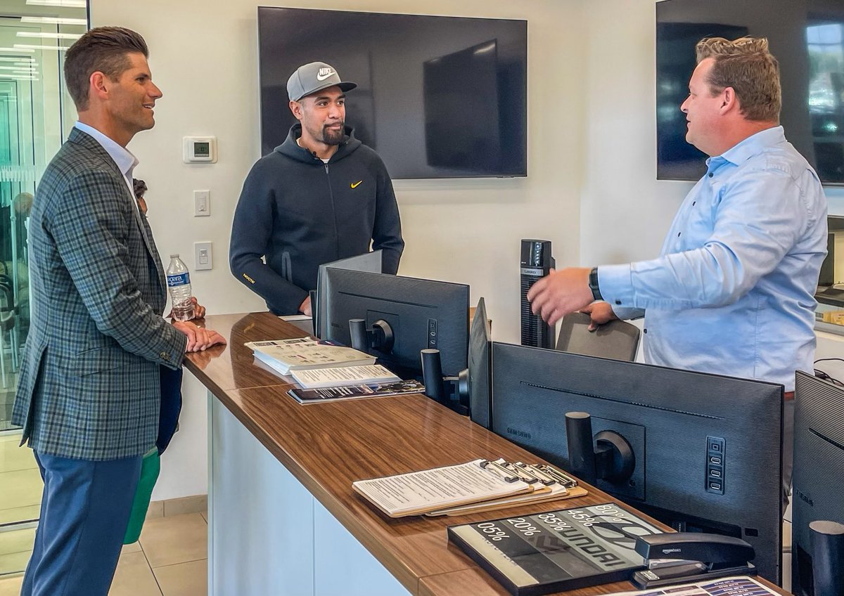 Tony Finau Golf (@tonyfinaugolf) on Twitter photo Shout out to my guys at Murdock Auto Team! First class all the way 💪🏾 <a href="/MurdockOfLindon/">murdockhyundai</a> protect-us.mimecast.com/s/pKlbCJ6XQjiX… Shout out to my guys at Murdock Auto Team! First class all the way 💪🏾 <a href="/MurdockOfLindon/">murdockhyundai</a> protect-us.mimecast.com/s/pKlbCJ6XQjiX…