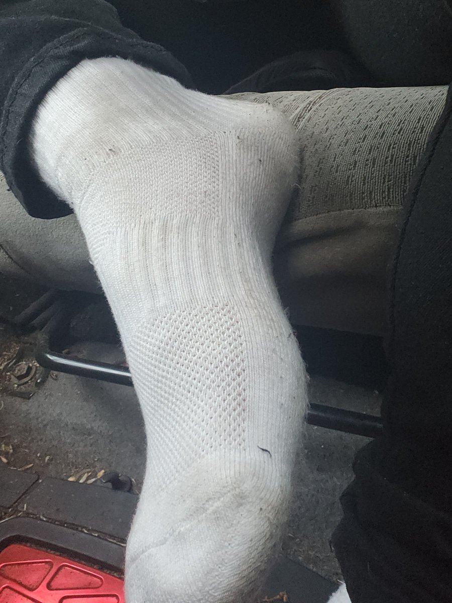 Alphaomeega's tweet photo. Got some new white socks. https://t.co/LsZDpNtHVs