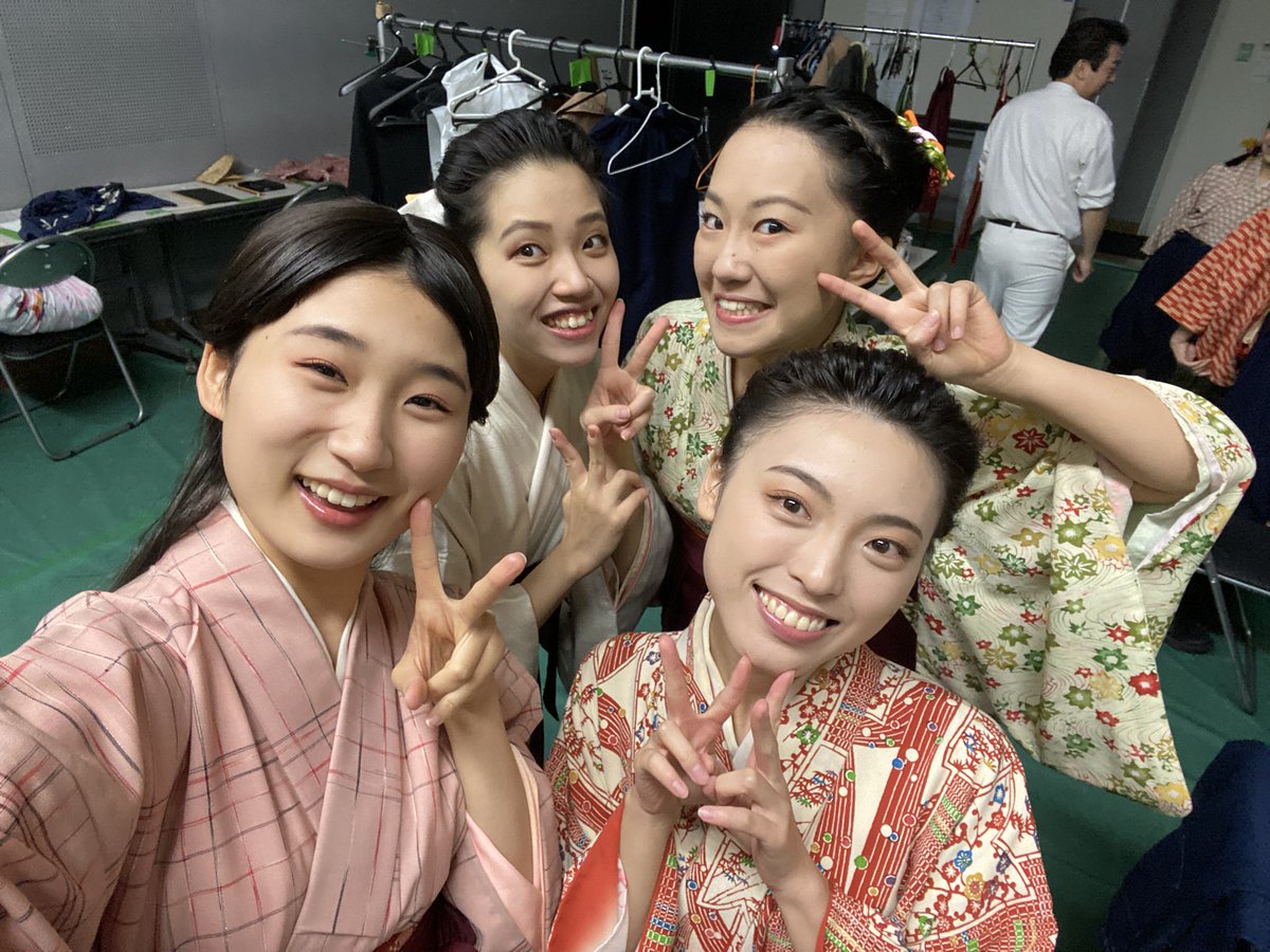 千秋楽、満席です！
ありがとうございます！！！！🫶

同学年チーム💘💘

光島延ぶ<a href="/sakurakoji042/">桜糀るな🌸 @太秦映画村出演中</a> 
山森ちか<a href="/DazaiHarugo/">百々衣織</a> 
大槻マツ<a href="/sofi809_/">藤森そふぃ</a>
