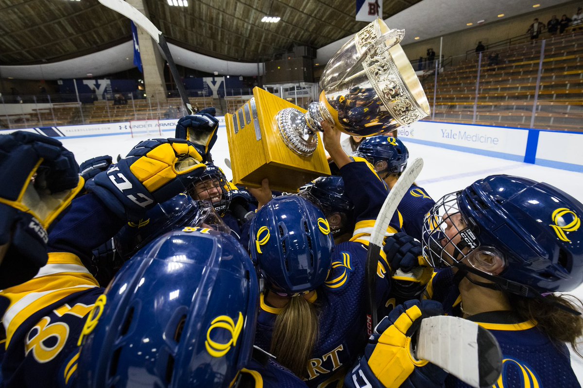 FOUR STRAIGHT! 

The trophy returns to Hamden😼

#BobcatNation x #NCAAHockey