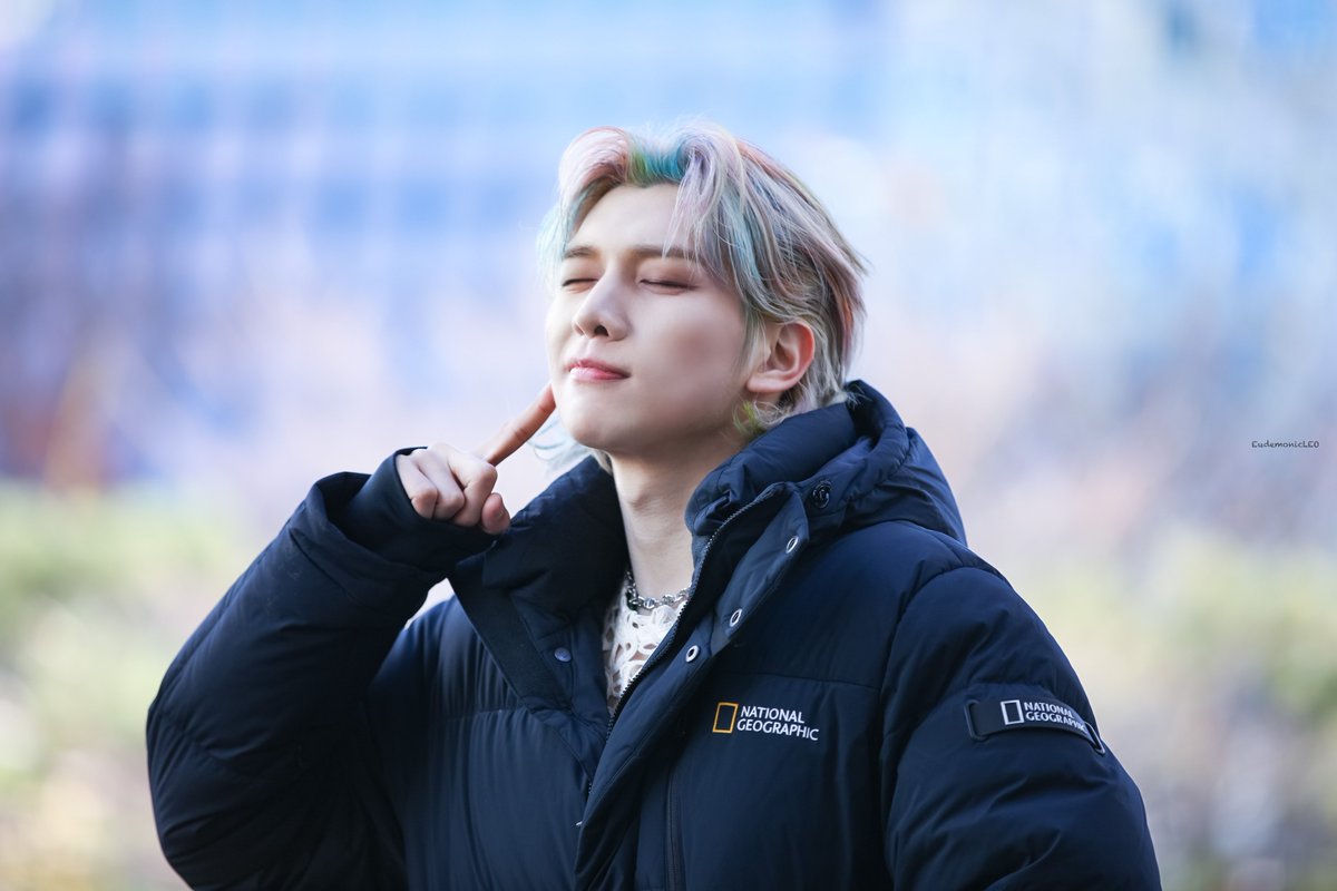 EudemonicLEO_9o's tweet image. 231125 쇼!음악중심 미니팬미팅

너가 나의 모든 계절이야~혁아🐻

#빅스 #VIXX
#혁 #HYUK #한상혁
#Amnasia #CONTINUUM
@HSangHyuk