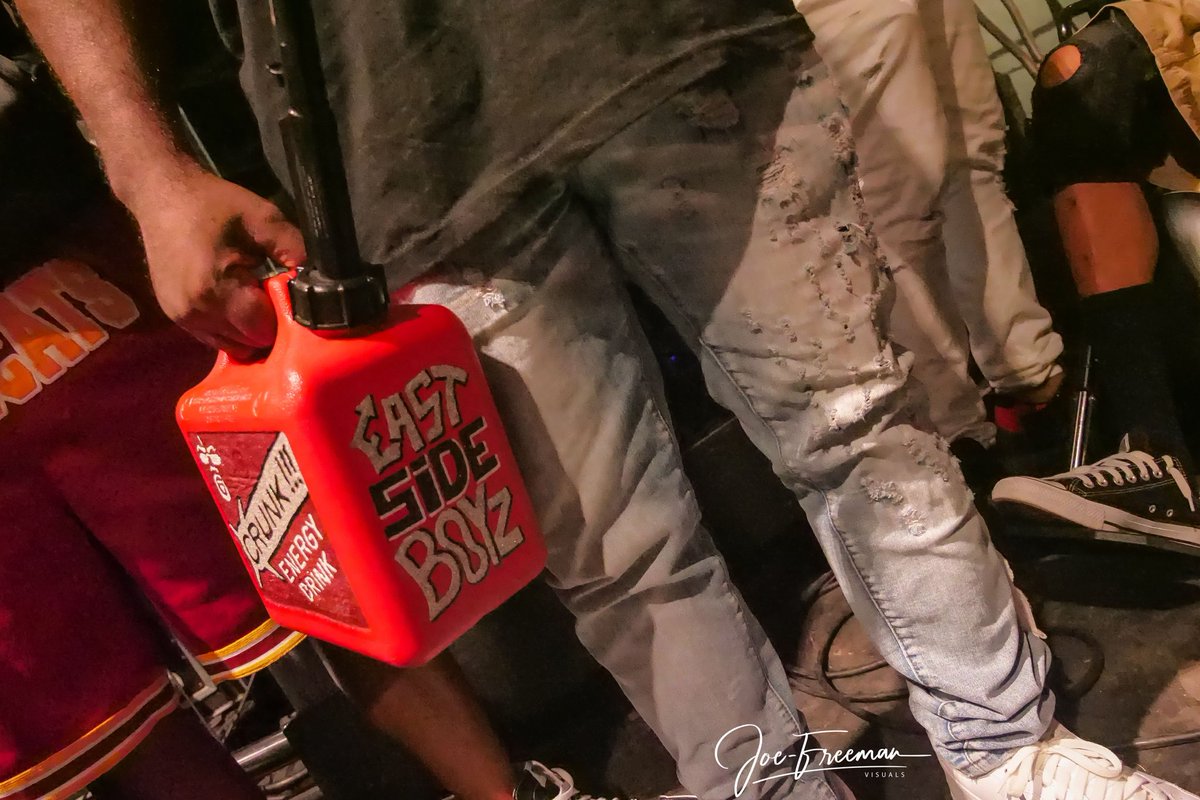 YenEuroMrktgINC's tweet photo. The #KingsOfCrunk @eastsideboyzATL @Gascanshawty at @TJRivals concert #FloridaClassic #ClassicWeekend "Who U Wit" Greek Step & Stroll Challenge info coming soon.
#WhoUWitHBCU
#TheEastsideBoyz
#EastsideBoyz
#HBCU https://t.co/be8iWtcJPh