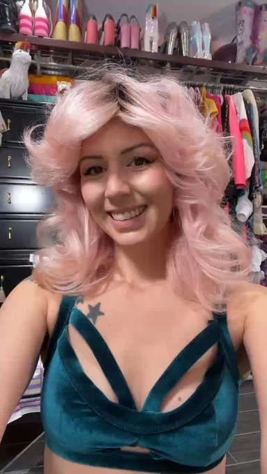 Annalee Belle is live now! https://t.co/k4eGgYXSj9 https://t.co/ekLXQBxGAs