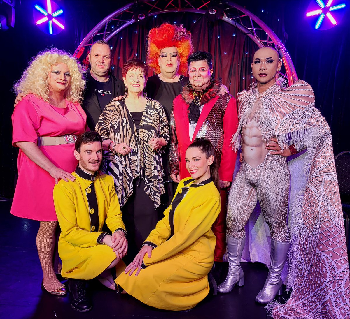 CABARET ARTISHOW tweet media