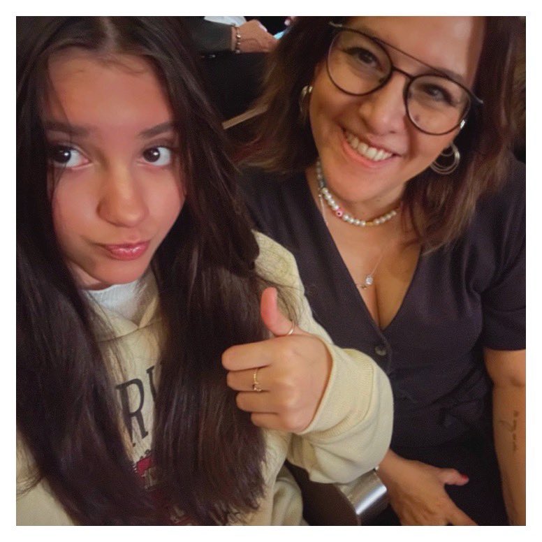 Te veo reír y me haces feliz 🙂❤️
. 
@matildemorenoy #Mati #mylovelydate 🫶🏻 #ladehoy 25.11.2023 -aunque en realidad no es de hoy, porque 😷 gripe- #appleofmyeyes #mailov • #youaremyeverything #teamodemasiado #iamworkinprogress #teenache #myproud #bettertogether #alwaysandforever