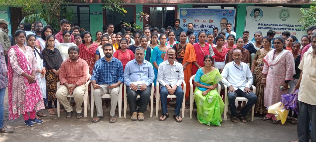 AP_Skill's tweet photo. Sri #KonduruAjayReddy Chairman @AP_Skill visited #SkillCollege and #SkillHubs and interacted with Trainees and Faculty at #TirupatiDistrict https://t.co/zOLTmA4hkS