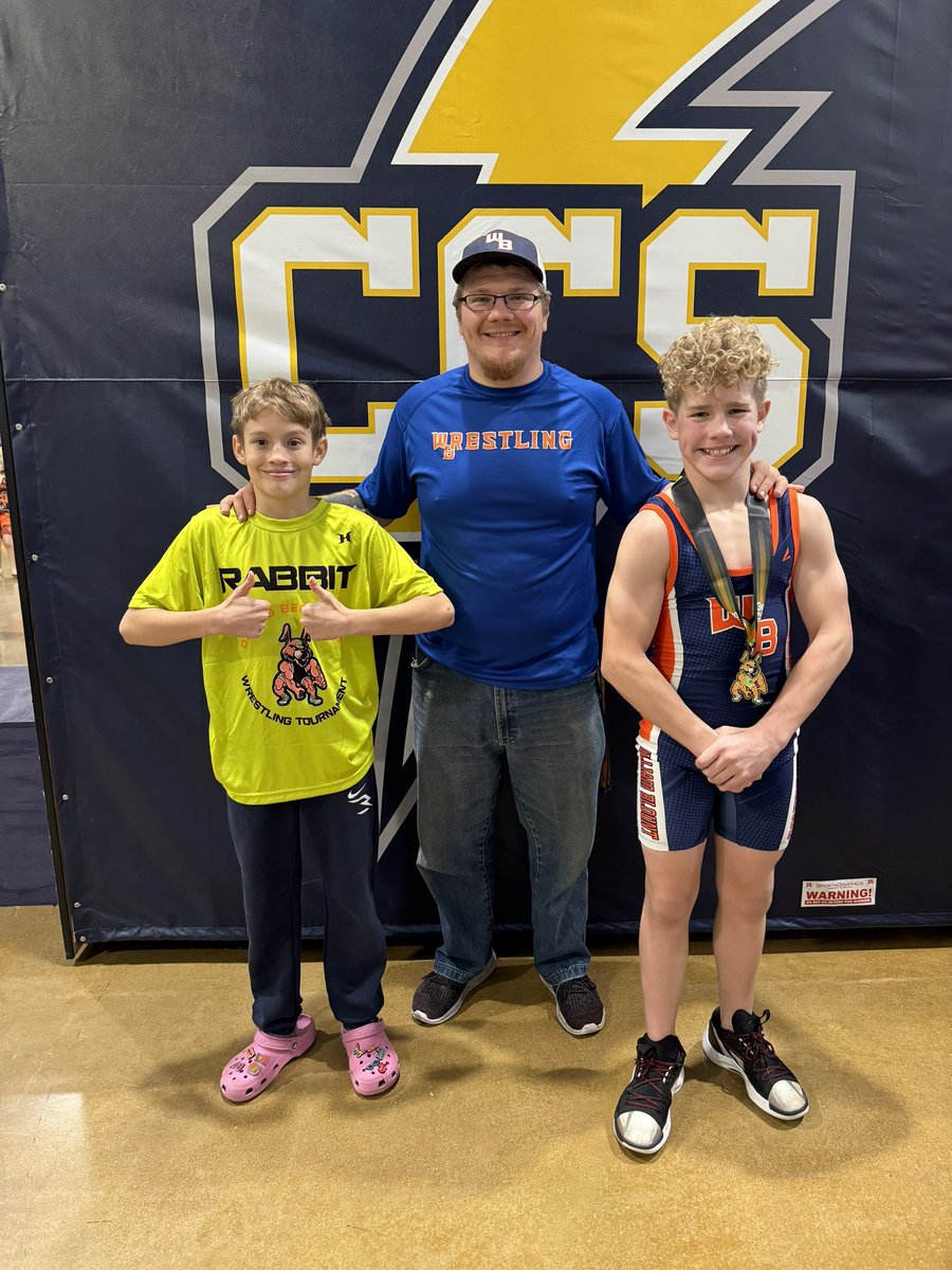 GovsEliteAAU's tweet photo. First tournament of the season. We had a great day of wrestling today. Go govs! https://t.co/3HJtYwUvPj