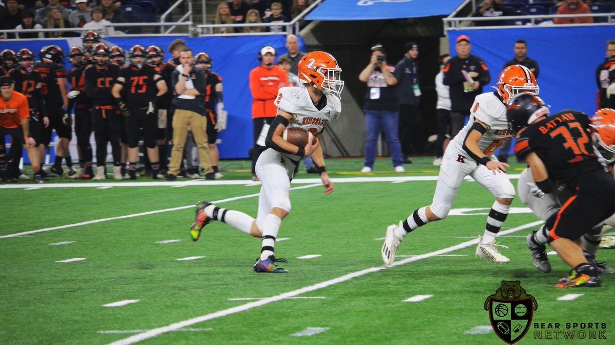 BSN_HQ's tweet photo. @BSN_DR @eligraves_2 @AFerqueron @merchant_gavyn Our Player of the Game for the Division 6 State Title Game goes to @eligraves_2. Graves had 210 yards and 4 touchdowns on 33 carries. https://t.co/A4ZGp1pA5E