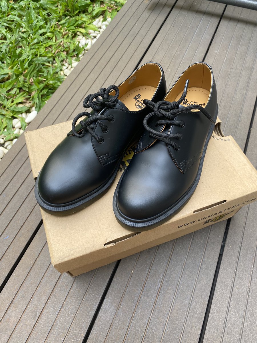 agungnurf's tweet photo. @hrdbacot #lapakcot hayuk diangkut dr. Martens nya baru 2x dipake kegedean size 36 lokasi Depok Jawa Barat https://t.co/jaSgRIUDW6