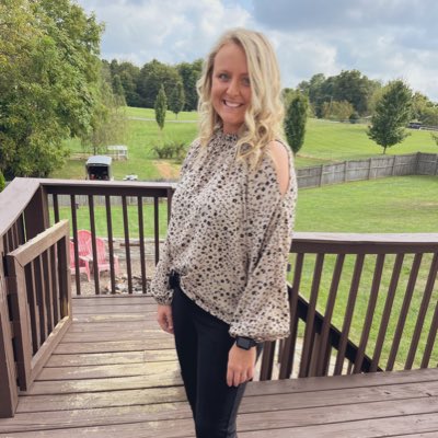 Sarah__Marie16's tweet photo. #NewProfilePic https://t.co/au1EbDMrgv