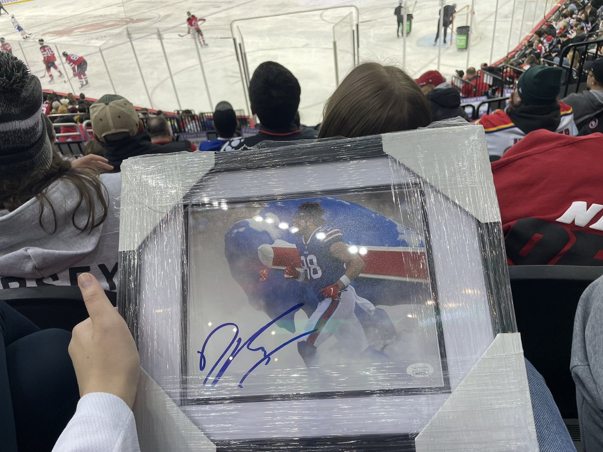 memheller's tweet image. Won a Dawson Knox signed photo at the Devils game. #BillsMafia is everywhere