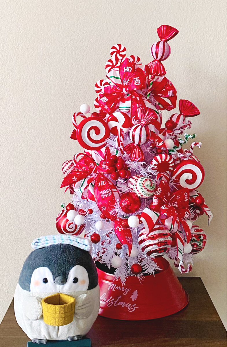 50columbusave's tweet photo. CandyCaneTree.
コウペンちゃんが、お菓子のツリーが欲しいと言ったので。
#CristmasTree https://t.co/mfJnxKGDOc