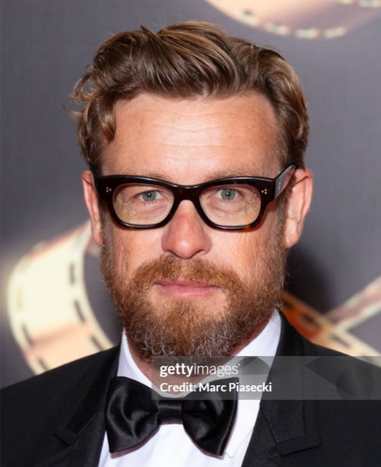onemoveahead's tweet photo. SimonBaker #Marrakech Film Festival. I wonder how many tuxedos he owns. https://t.co/iKRZy9FD4H