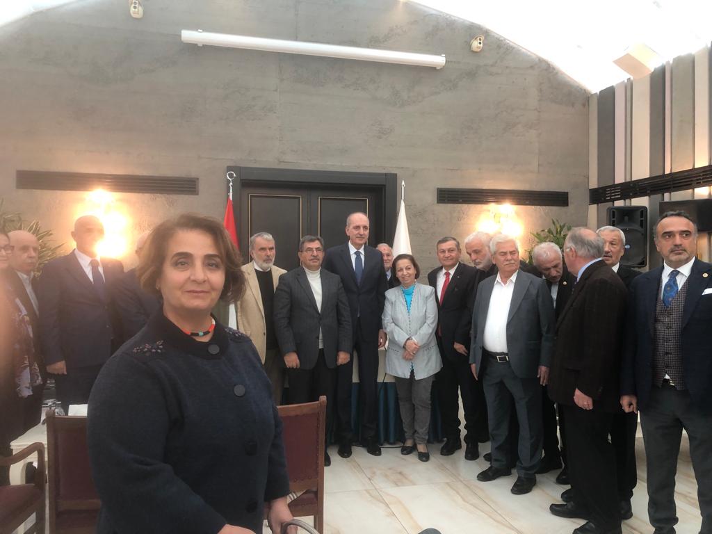 Sayın Bakanımız  İdris Güllüce Bey tarafından düzenlenen istişare toplantısında milletvekili mevkidaşlarımız ile biraraya geldik. Sayın Meclis Başkanımız Prof Dr Numan Kurtulmuş Bey içinde bulunduğumuz coğrafyamızda yaşanan sıkıntılar ve çözüm önerileri konusunda konuşma yaptı.