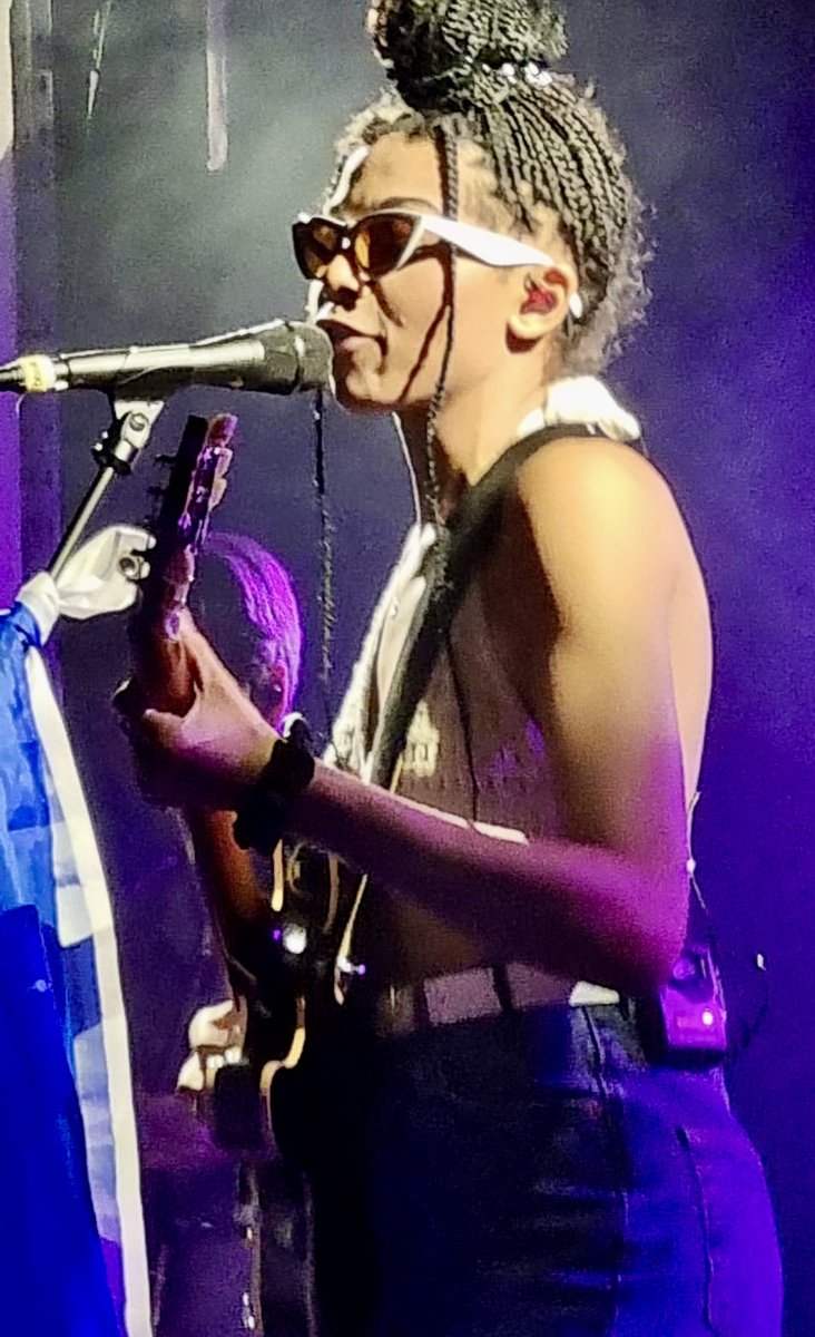 joe_averagejoe's tweet photo. There is no one cooler in #Scotland right now than @brookecombe 
Fantastic 🎶 https://t.co/pIojXrYcl5