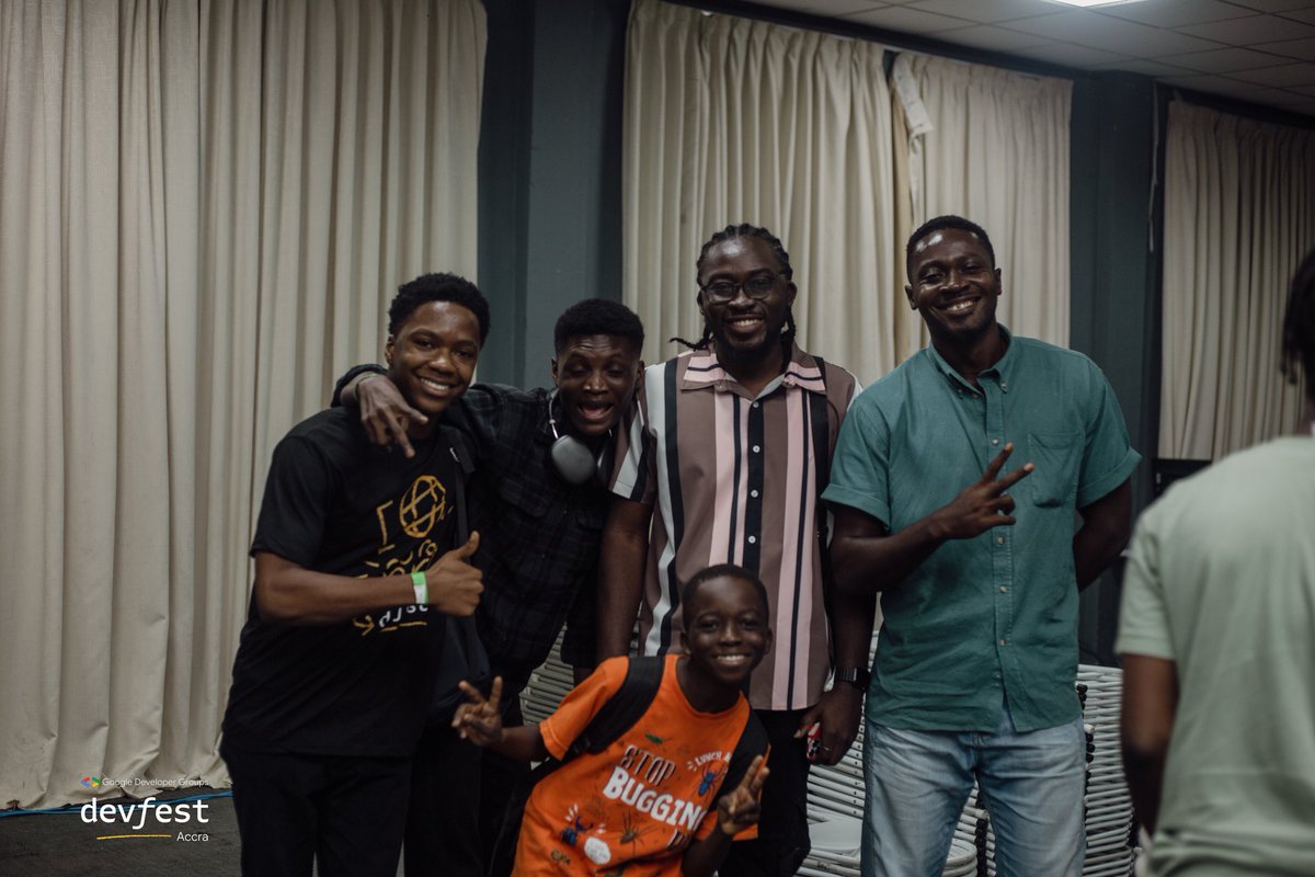 httpsDXF's tweet image. DevFest Awesomeness 🔥
#DevFest2023 
#DevFestAccra 
#GoogleDeveloperGroups 
📸 @ralphmensah_