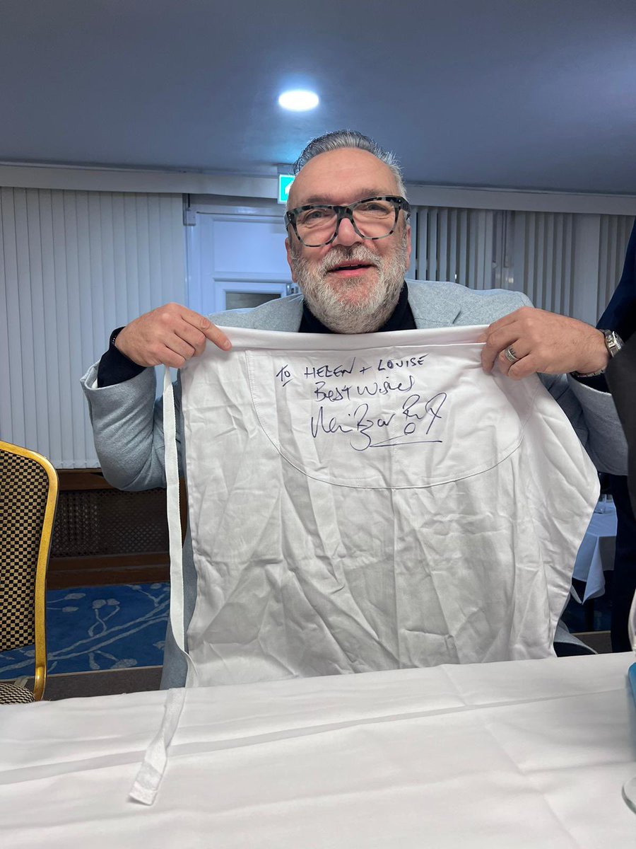 We were over the moon with our signed apron! Thank you so much <a href="/RealRazor/">Neil Ruddock</a>