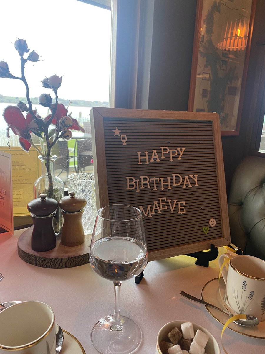 jackiemcguin's tweet photo. Day 1790 of #1800daysofwalking lovely treat today for my aunt’s birthday in @Wineport_Lodge Wonderful location, food and staff. #365crew https://t.co/fhKeATLEiL