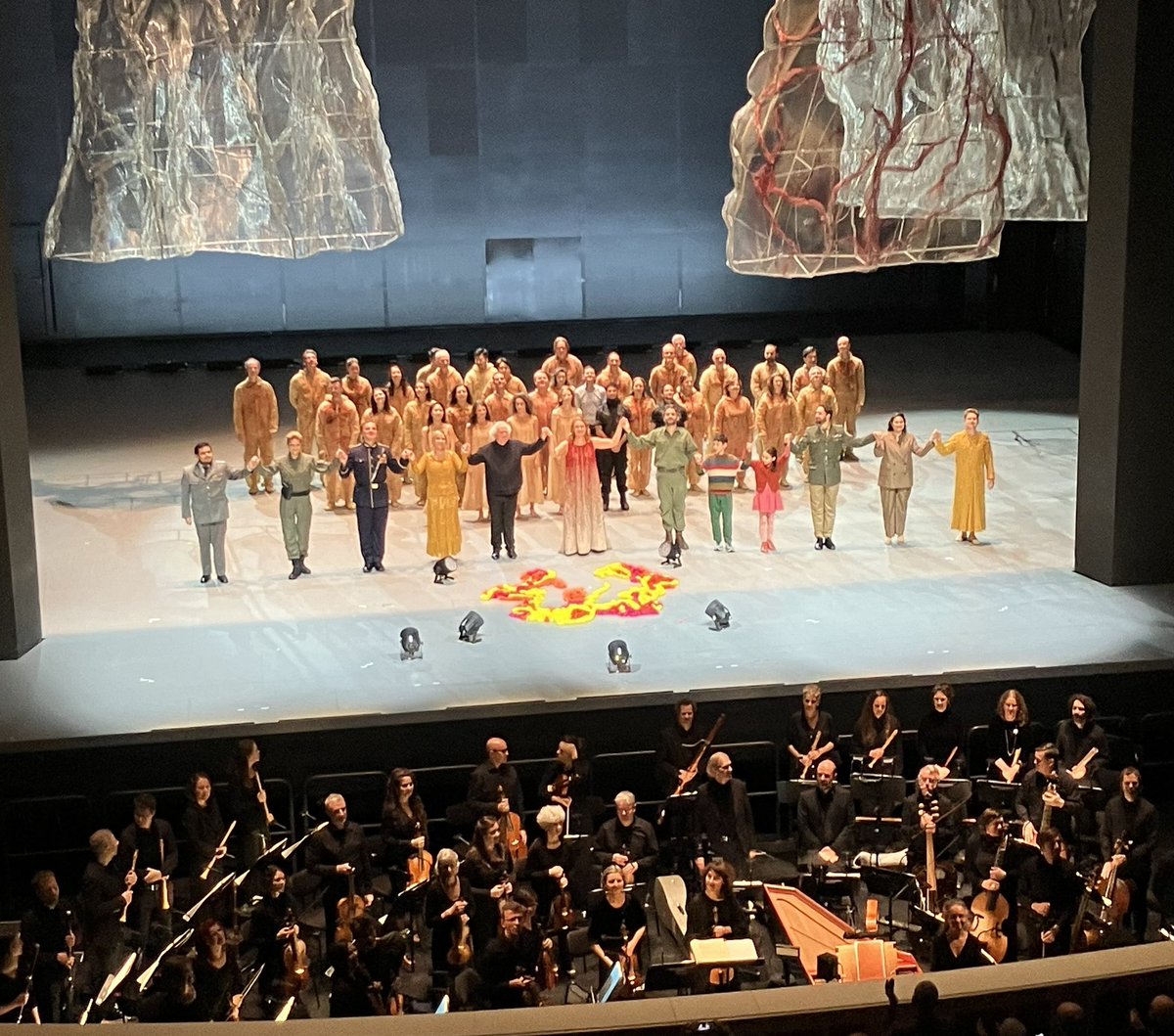 Powerful, provocative ‘Médée’ @StaatsoperBLN: are crimes of the heart worse than those of the hand? @barockorchester @SirSimonRattle in sensuous form.  Dramatic contrast between Magdalena Kožená’s unfettered Medea & the sensitive dignity of @SampsonCarolyn’s Creusa: both superb.