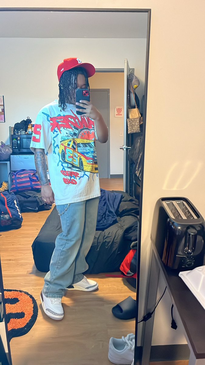 ryyllleeee's tweet photo. need me a fly gf https://t.co/U49URWlJsc