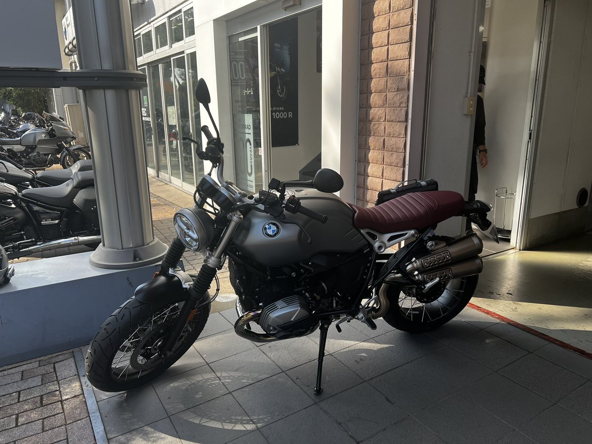 wrashibechyouja's tweet photo. バイクが変わったので改めて。
名前 : Hiro nori
性別 : 男
年齢 : 永遠の精神年齢20代
身長 : 170㌢
住み : お好み焼きの国⛩
車種 : RnineTスクランブラー
趣味 : バイク.カメラ.ゴルフ
一言 : バイク好きの方
よろしくお願いします。
#バイク好きと繋がりたい 
#バイク乗りとして軽く自己紹介 https://t.co/AlRP4quzfX