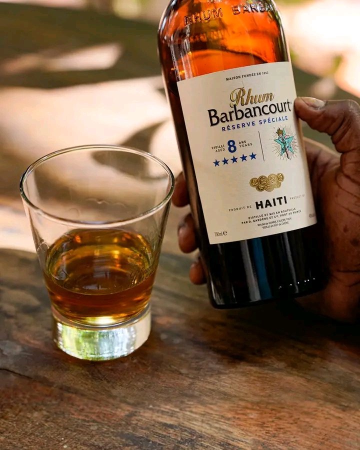 Bwè bwason,respekte Ayiti🙏 🇭🇹

🥃Made in Haiti. ❤🇭🇹
.
.
.
 #rhumbarbancourt #haiti
@barbancourtHT