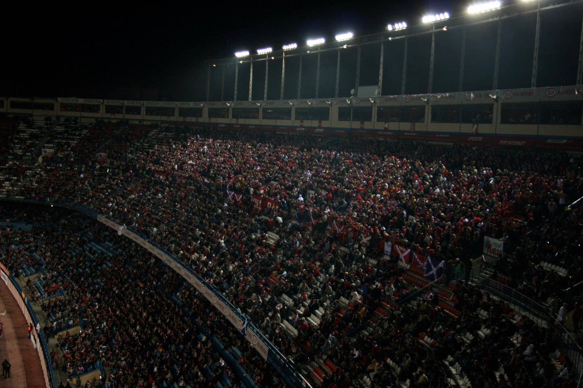 Awaydays23's tweet photo. ON THIS DAY 2007: Aberdeen at Atletico Madrid #standfree #COYR https://t.co/GbXXk8uT95
