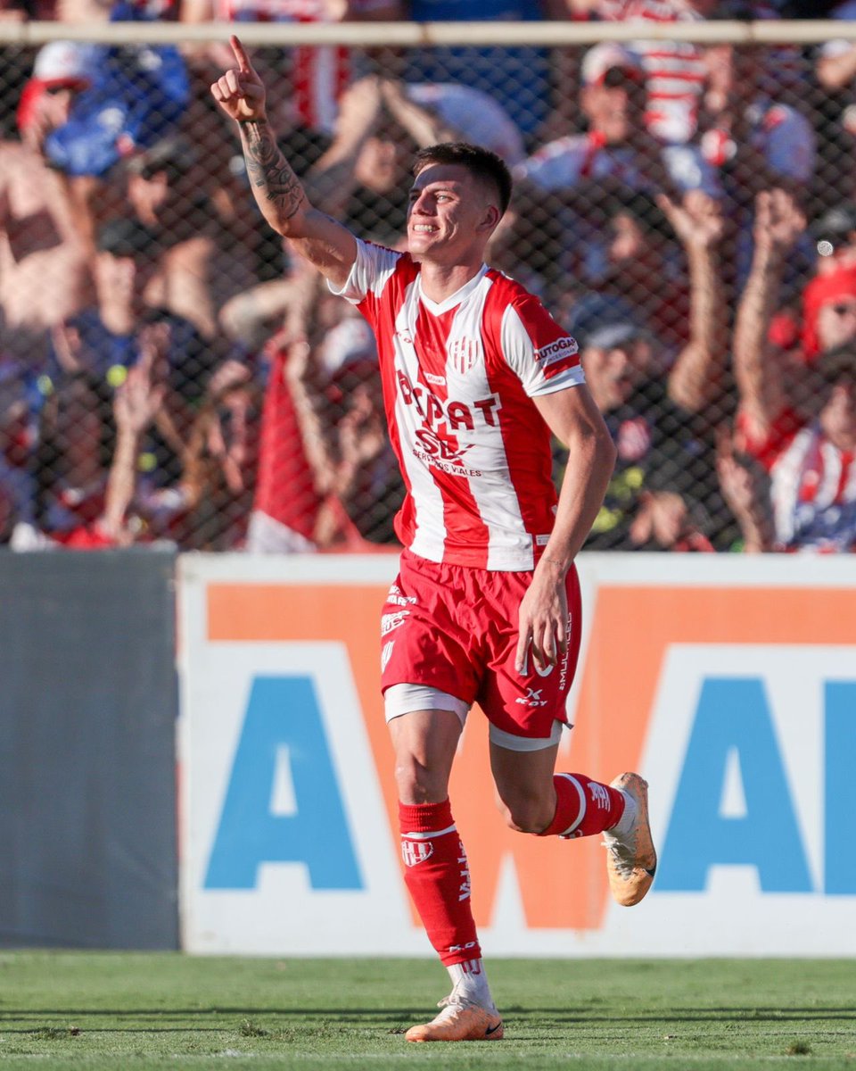 “Durante los últimos dos meses me infiltré 30 veces para poder jugar y entrenar. Duele, pero cuando hay 30.000 hinchas acá, no va a doler nunca”.

Firma: Kevin Zenón, con <a href="/TNTSportsAR/">TNT Sports Argentina</a>.
