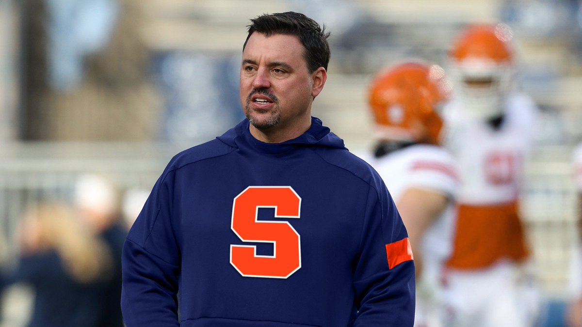 Now that #Syracuse is bowl eligible, this could set up a matchup against #Rutgers in the most Jersey bowl game ever. 

Greg Schiano versus Nunzio Campanile