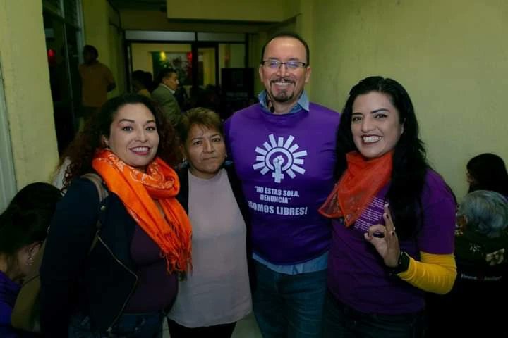 irenemontielglz's tweet photo. 25 de Noviembre #25N ¡ Porque vivas se las llevaron, vivas las queremos ! ¡No estás sola !
#MujeresDelSol #PRD PRD Estado de México
Omar Ortega Álvarez PRD La Paz Edomex @OOA_Oficial @omarortegaa_mx @PRDEstado https://t.co/98QfTmfNKZ